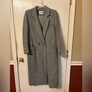 Vintage Ferncroft 100 % Wool Gray Herringbone Long Coat Size 8